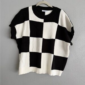 Double Take Checkered Sweater Size Large Black White Short Sleeve